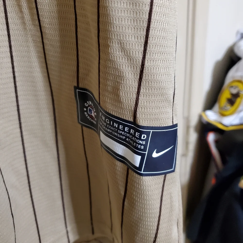 San Diego Padres Fernando Tatis Jr Jersey - Picture 4 of 5